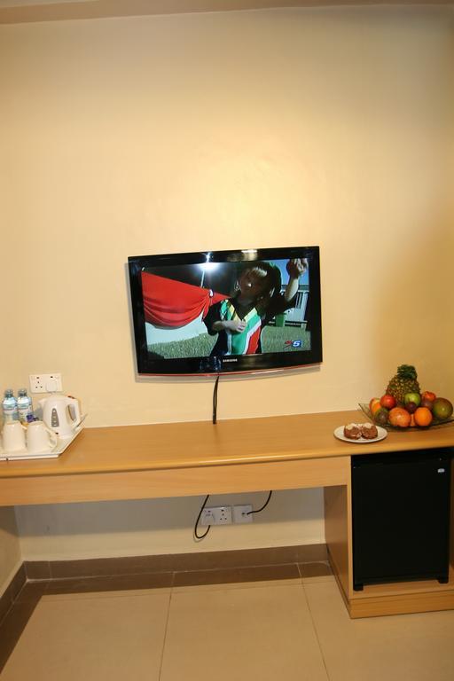 Metropole Hotel Kampala Luaran gambar