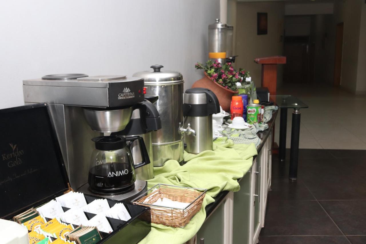 Metropole Hotel Kampala Luaran gambar