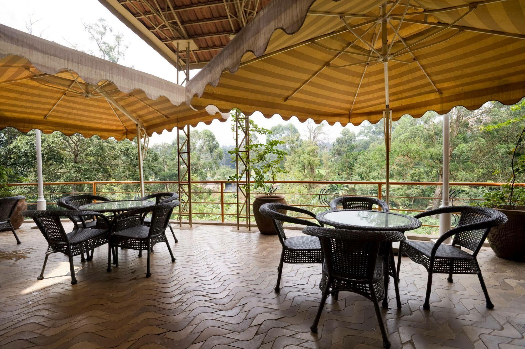 Metropole Hotel Kampala Luaran gambar