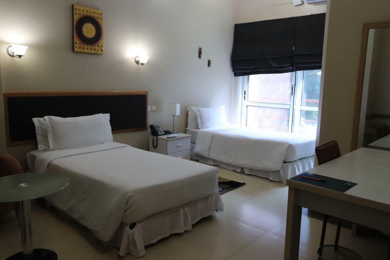Metropole Hotel Kampala Luaran gambar